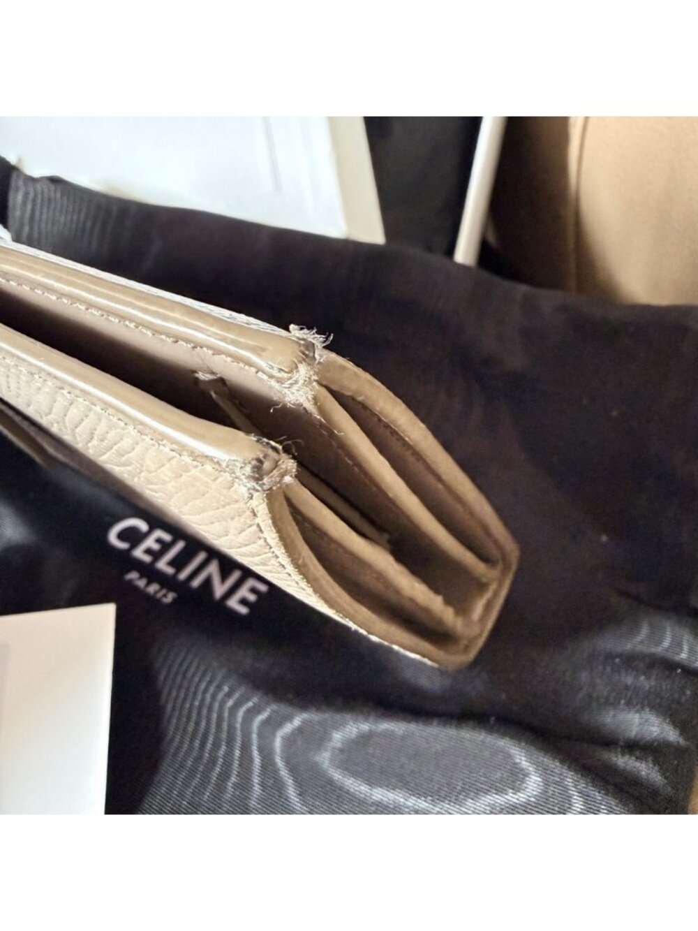 Celine Large Strap Wallet in Grained Calfskin Pebble Taupe/Gray Authentic - Picture 5 of 16